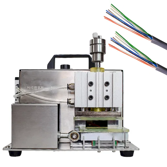 Rovnání síťových kabelů, stíněný USB vodič WPM-809D - Kartáč na stínicí opletení vodičů